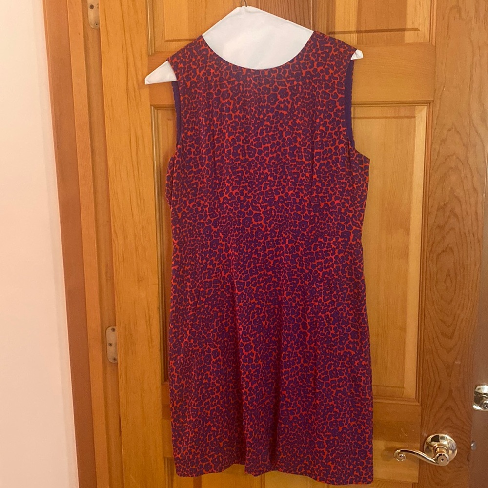 Diane Von Furstenburg silk sheeth dress. 18” chest and 16” across waist size 8